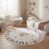 Rond alfabet vloerkleed COCO crème in kinderkamer – sfeerfoto